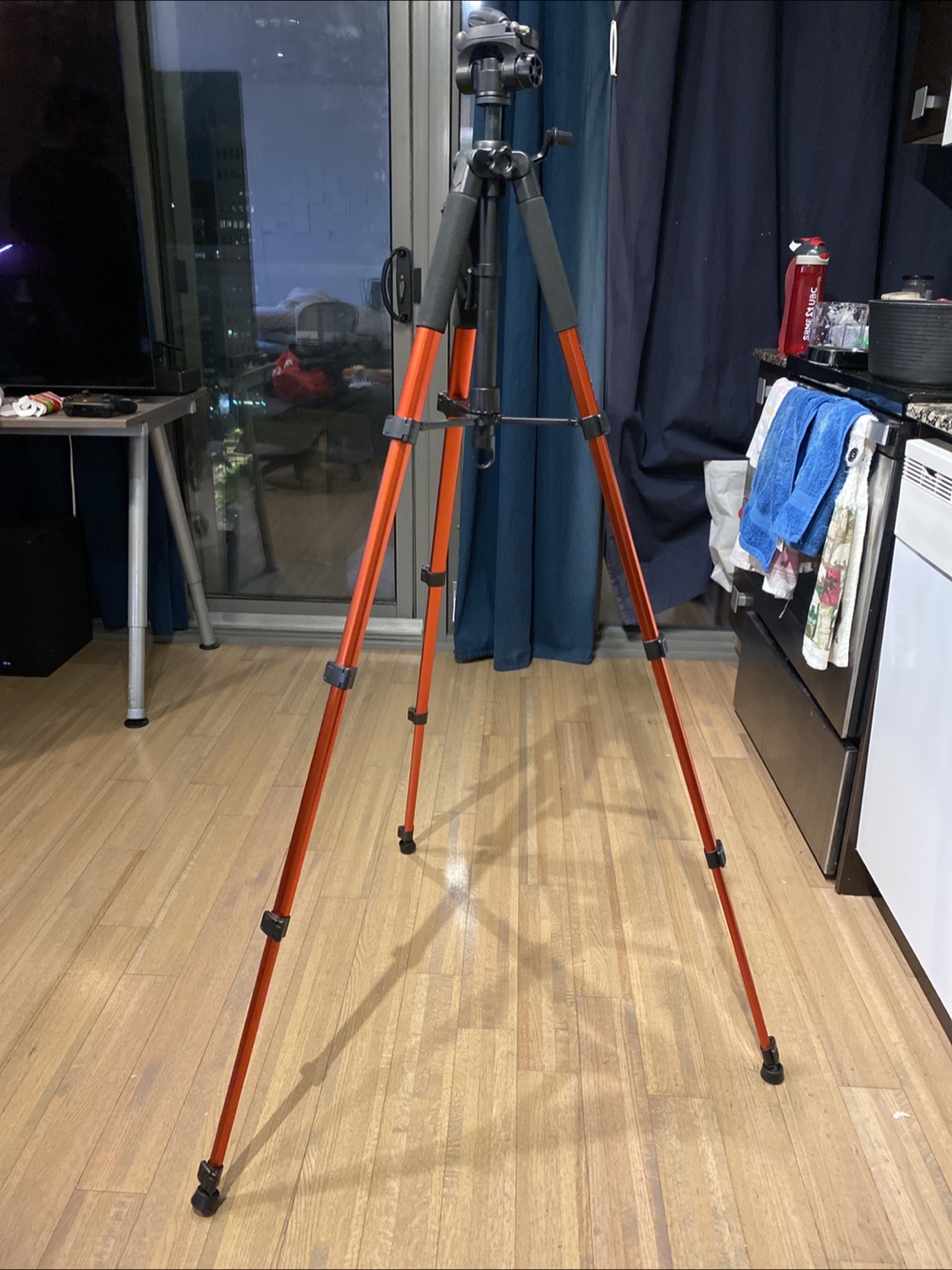 ‼️Moving Out Sale‼️JOILCAN AH75 Tripod with Carry Bag - photo 2