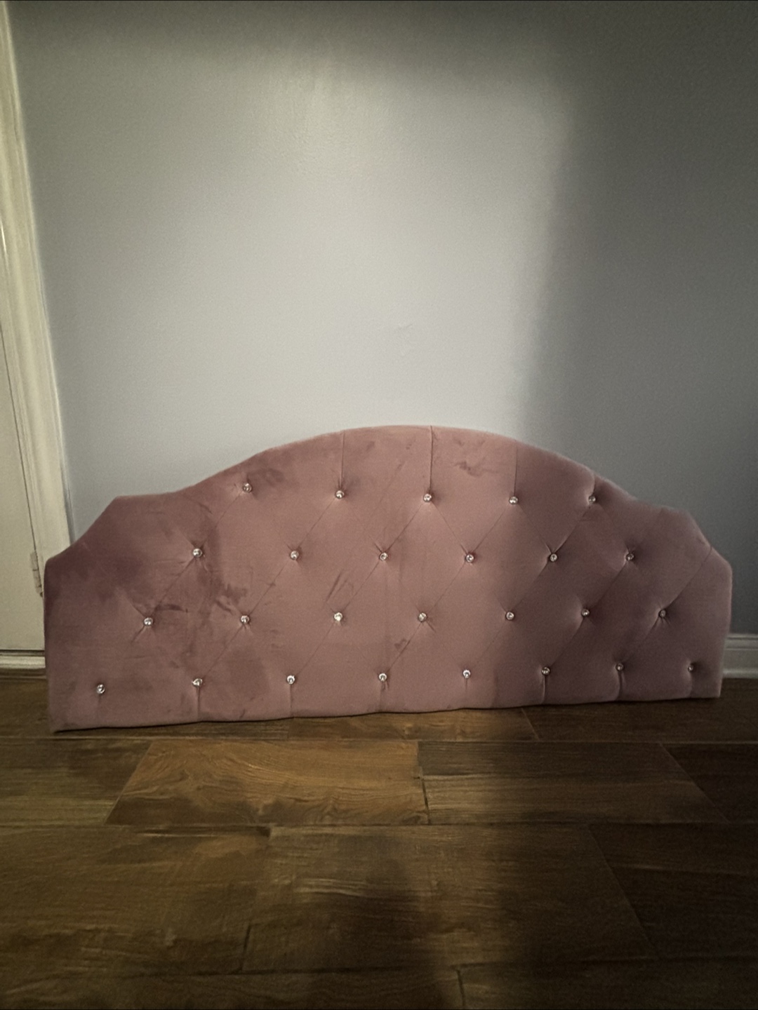 Pink Velvet Vanity Chair & Headboard Set - photo 4