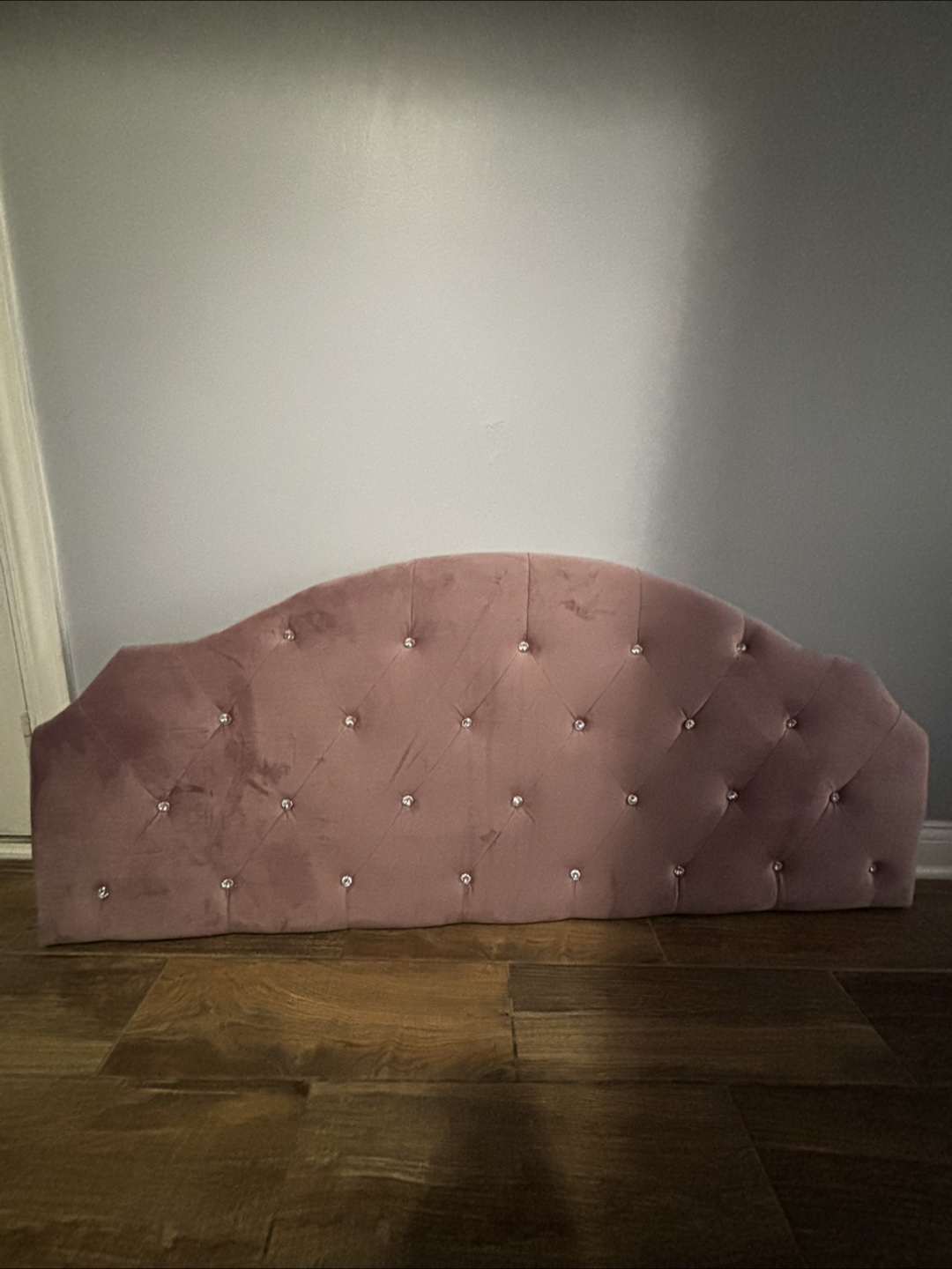 Pink Velvet Vanity Chair & Headboard Set - photo 3