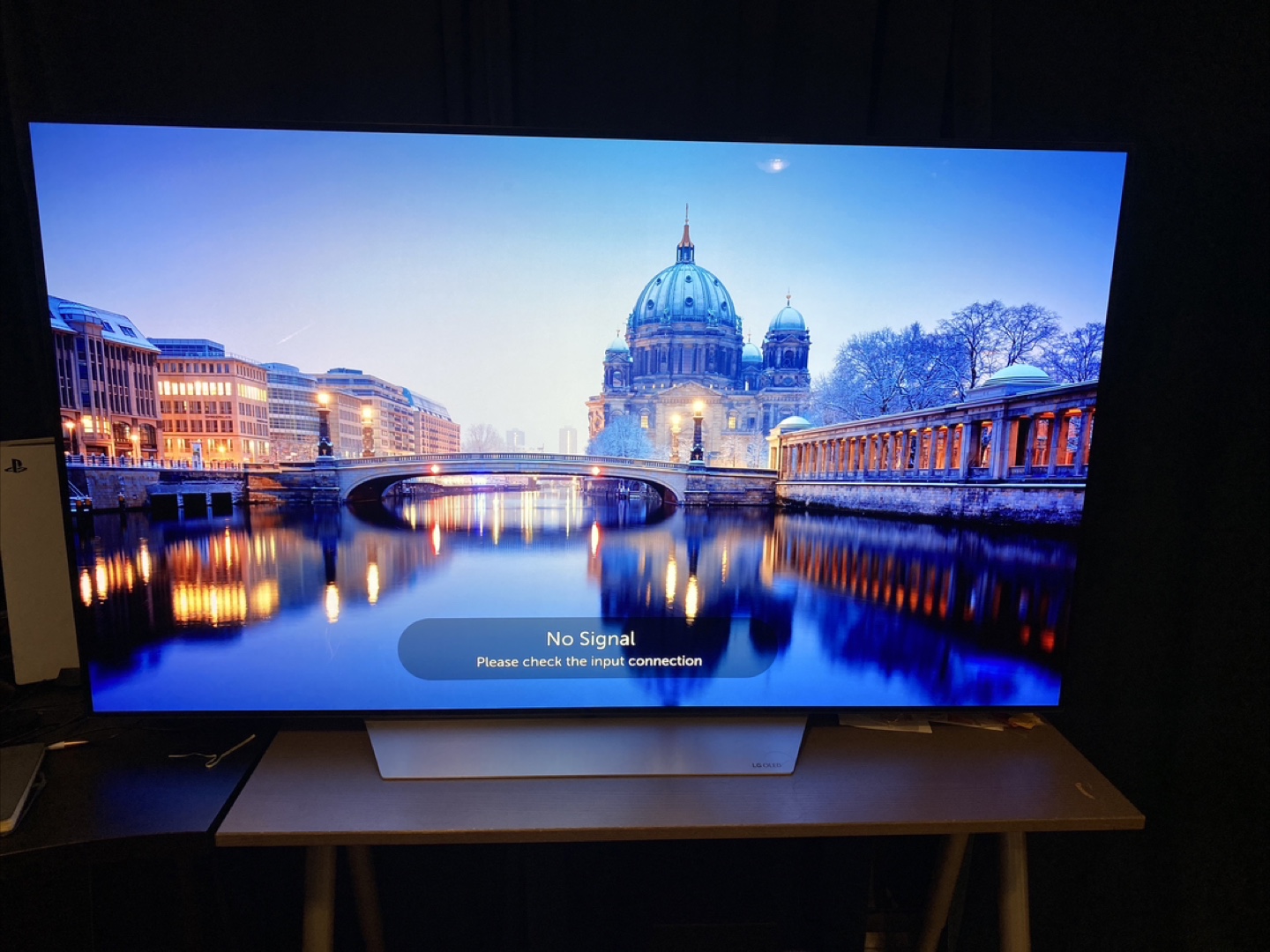 LG OLED65C7P 65" OLED TV with Home Depot box - photo 5