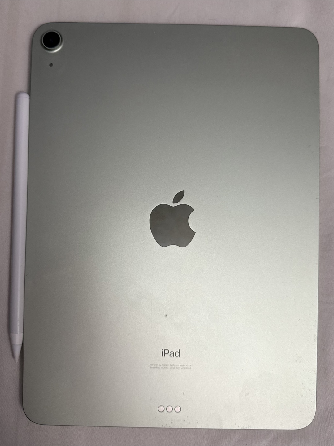 iPad Air 4 (Green) – 64GB Wi-Fi – Excellent Condition + Case - photo 3