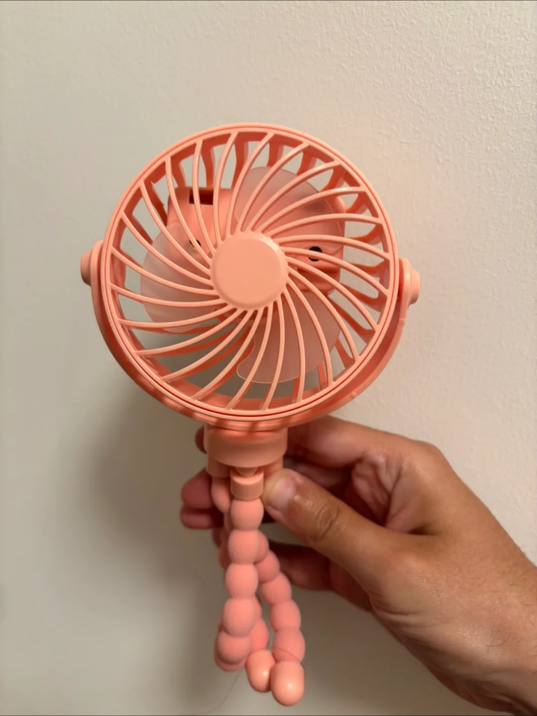 Portable Pink Mini Fan thumbnail