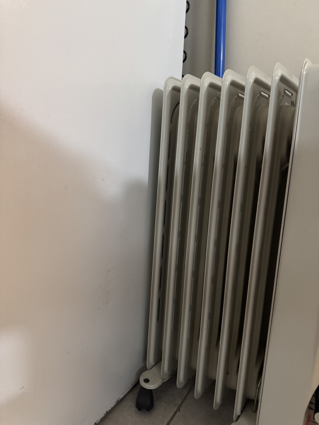 Holmes Oil Filled Radiator Heater - photo 2