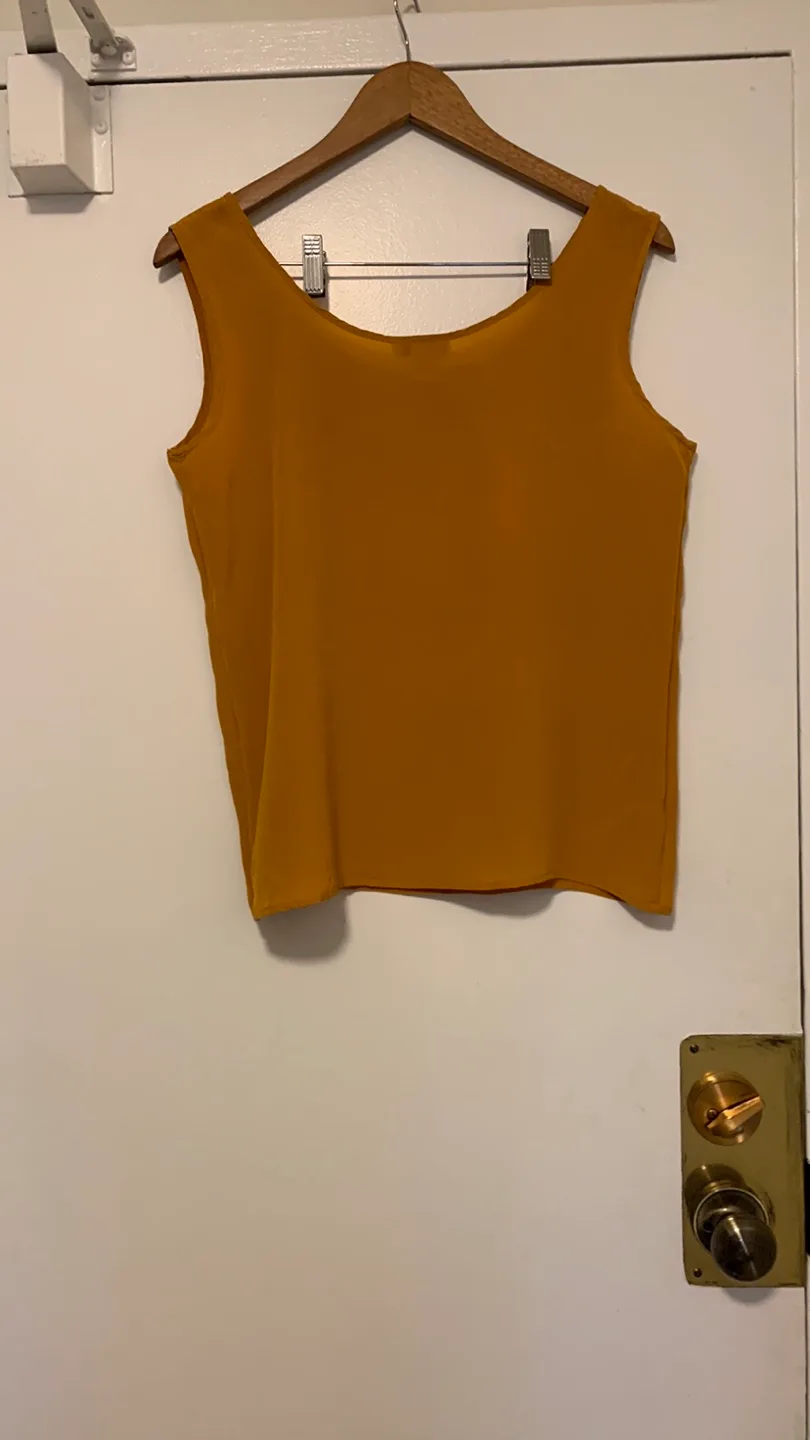 Art de Chine Silk Tank Top image indicator(2)
