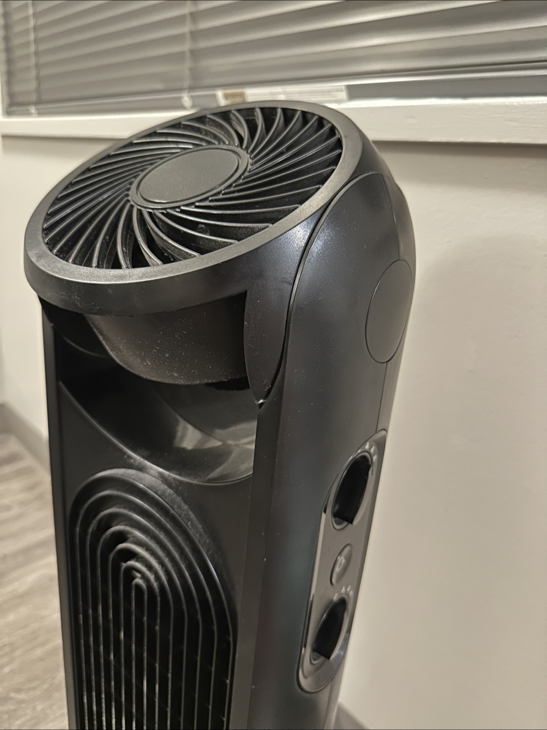 Honeywell Black Tower Fan - photo 4