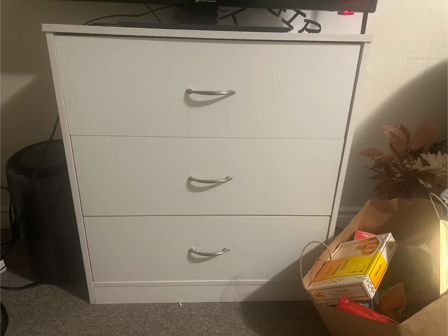 White 3-Drawer Dresser - photo 2