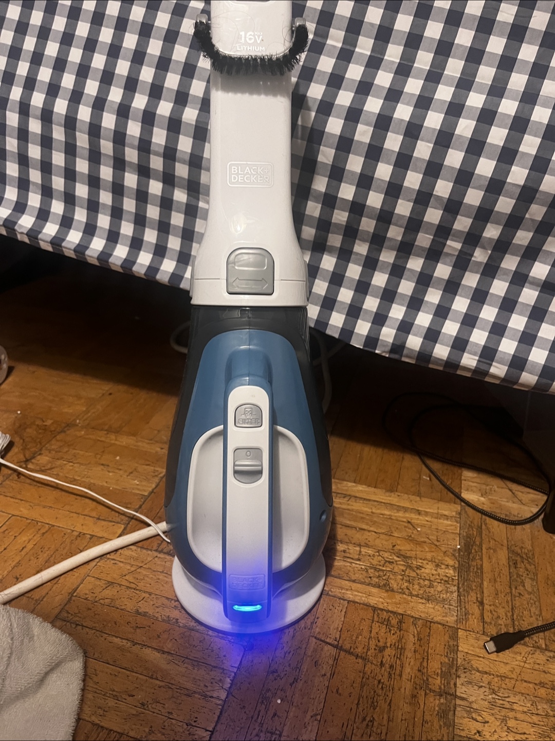 Black+Decker Cordless Handheld Vacuum