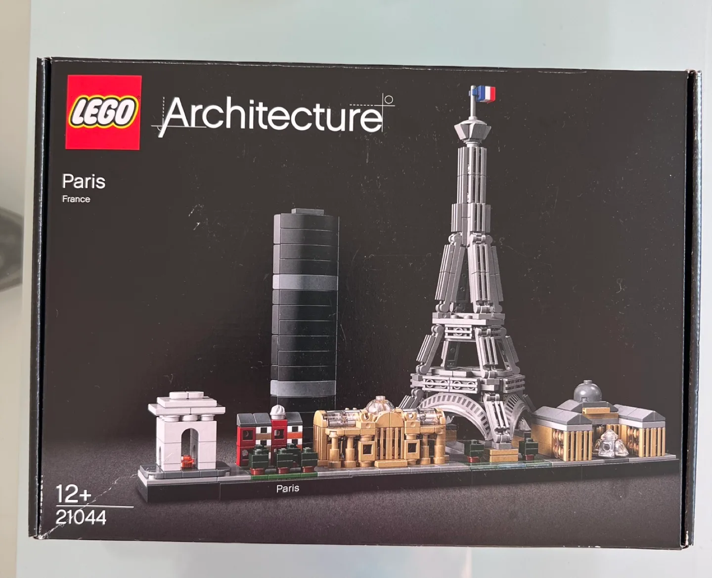 LEGO Architecture Paris 21044 - New in Box image indicator(2)
