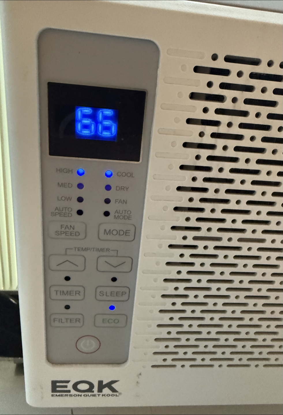 EQK Emerson Quiet Kool 6,000 BTU Air Conditioner - photo 2
