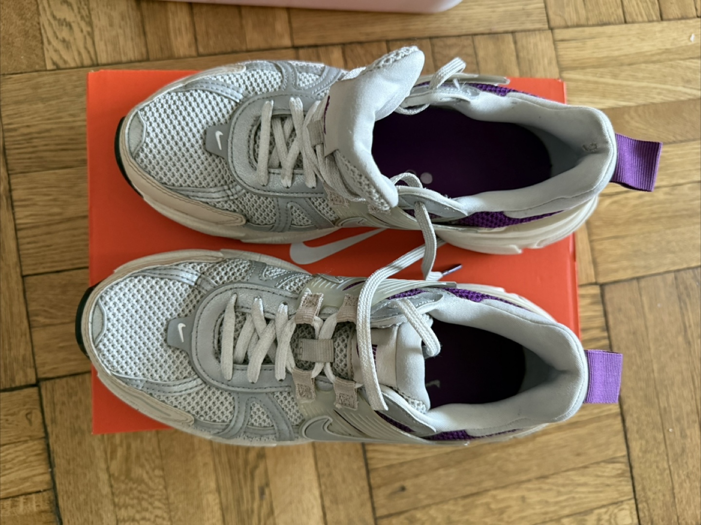 Nike V2K Run Premium - Size 6 - photo 4