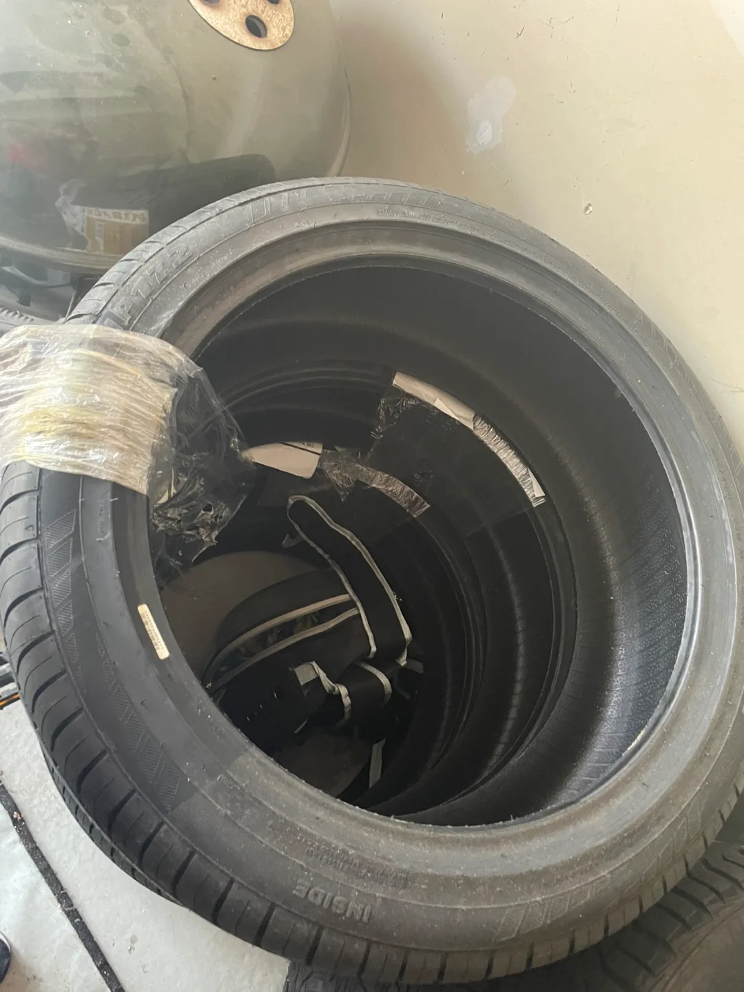 Mirage MR-HP172 Tire 225/45R19 image indicator(5)