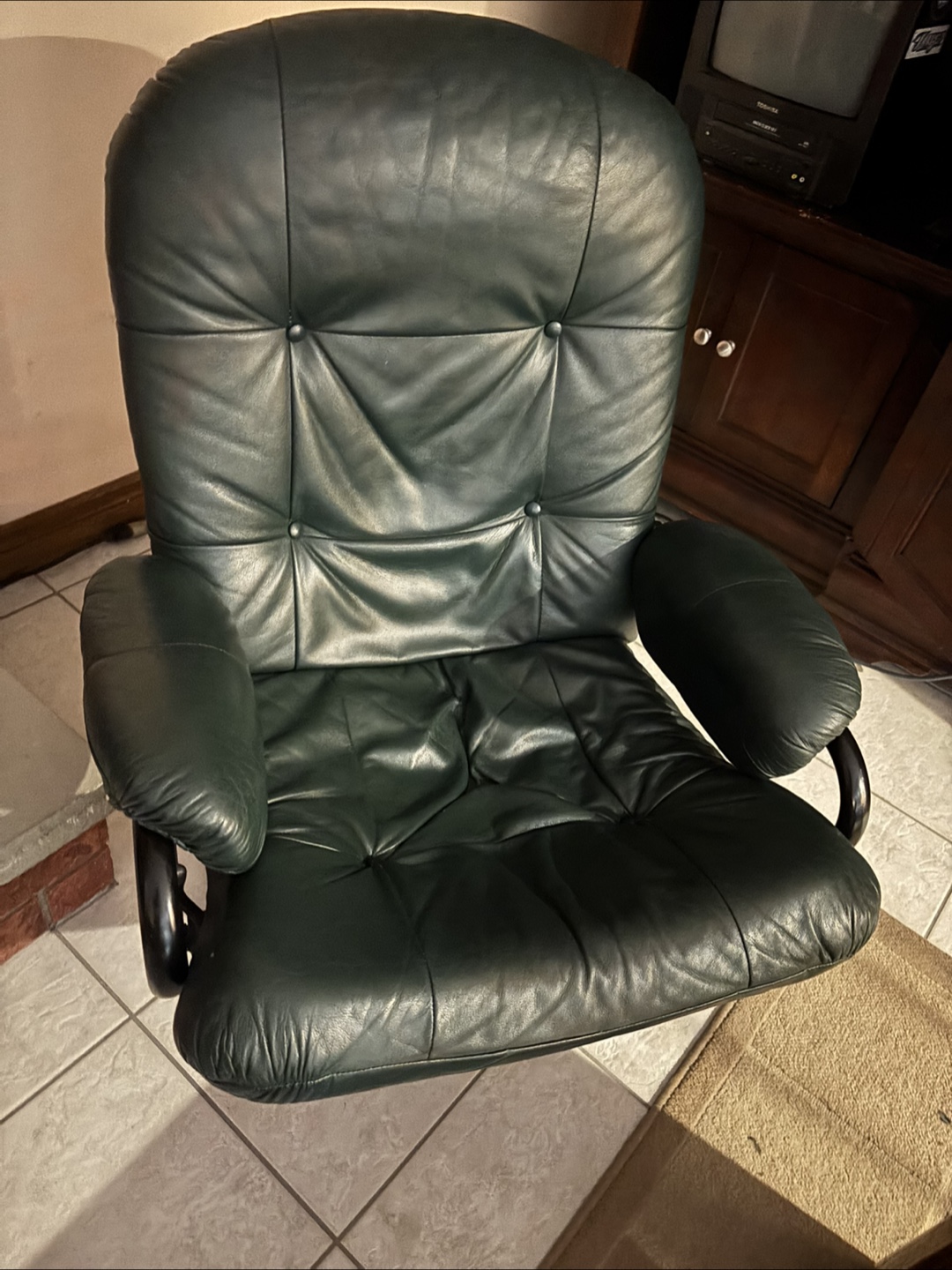 Green Leather Swivel Chair
