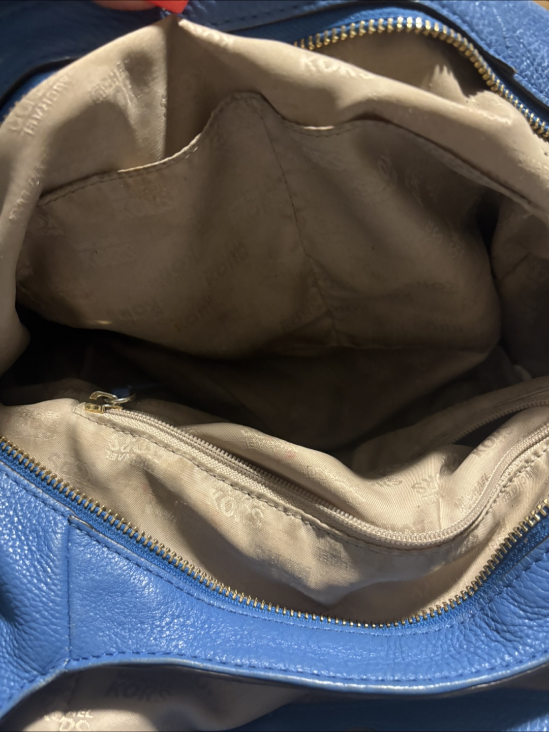 Michael Kors Blue Leather Shoulder Bag - photo 4