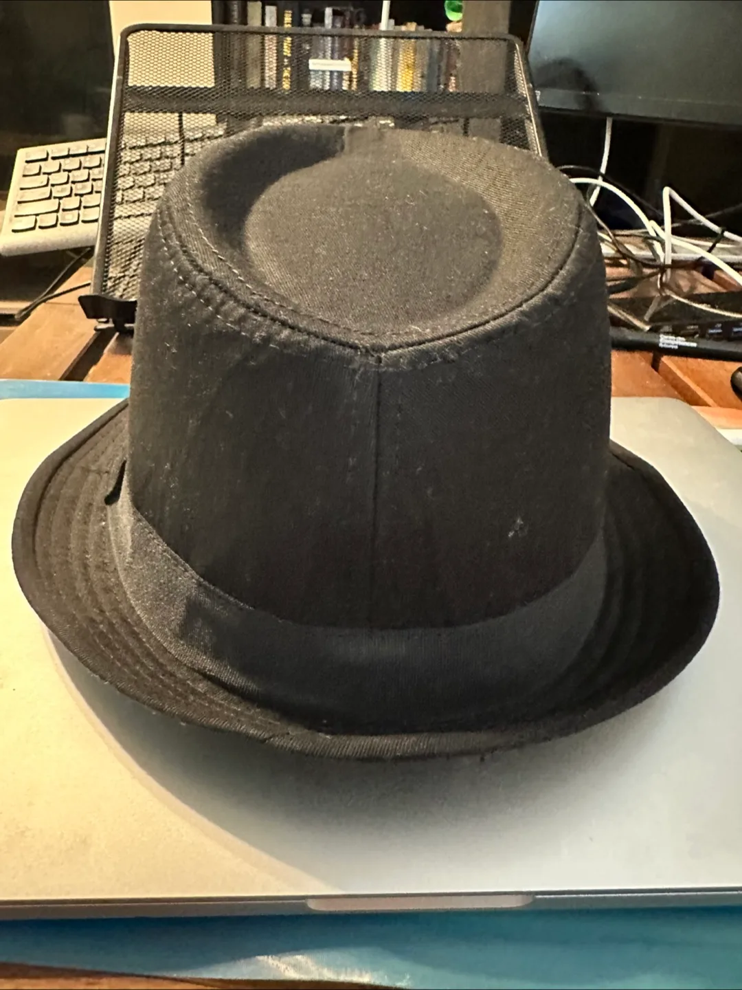 Black Fedora Hat image indicator(2)