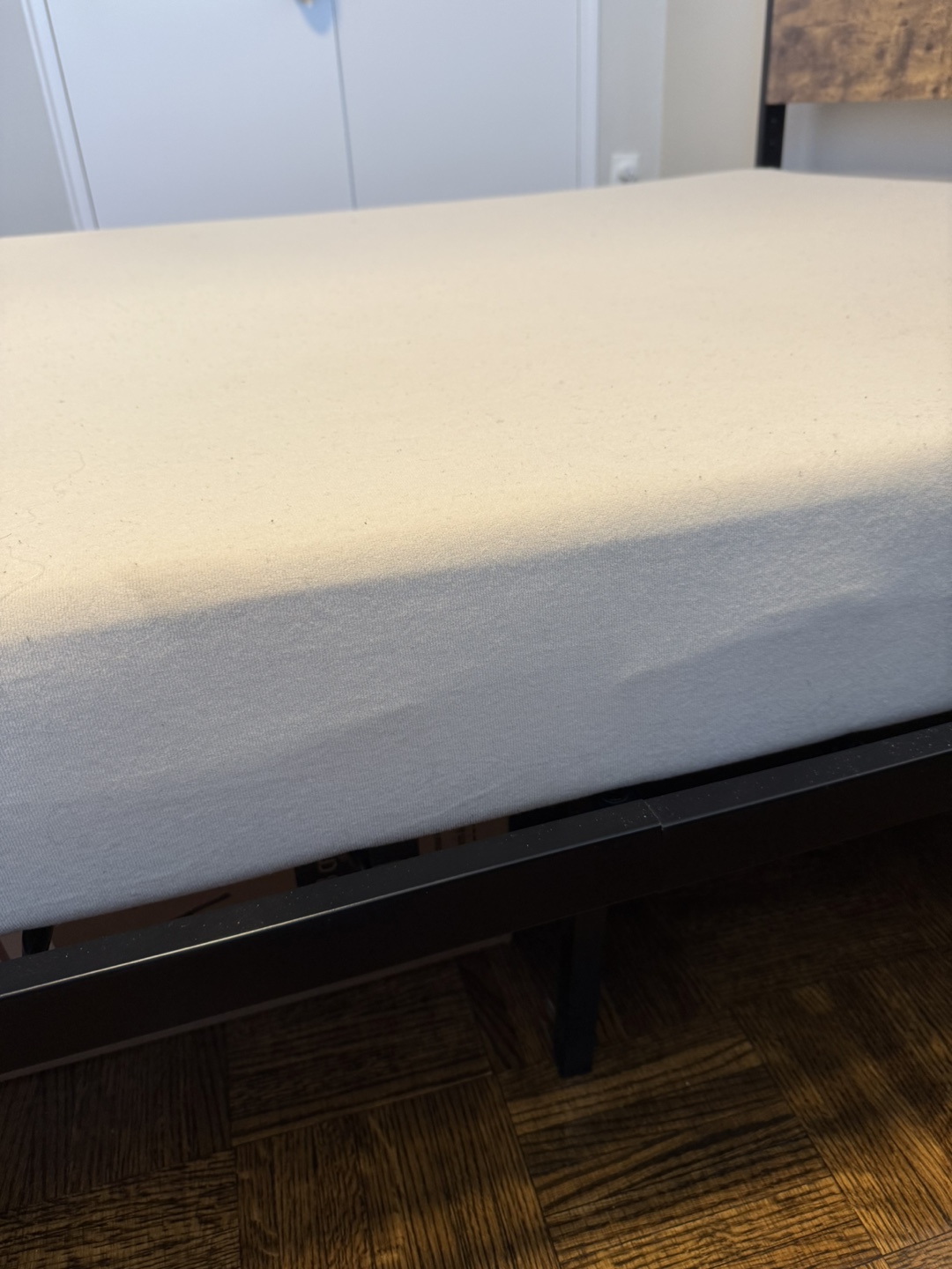 Memory Foam Mattress - Queen size - photo 3