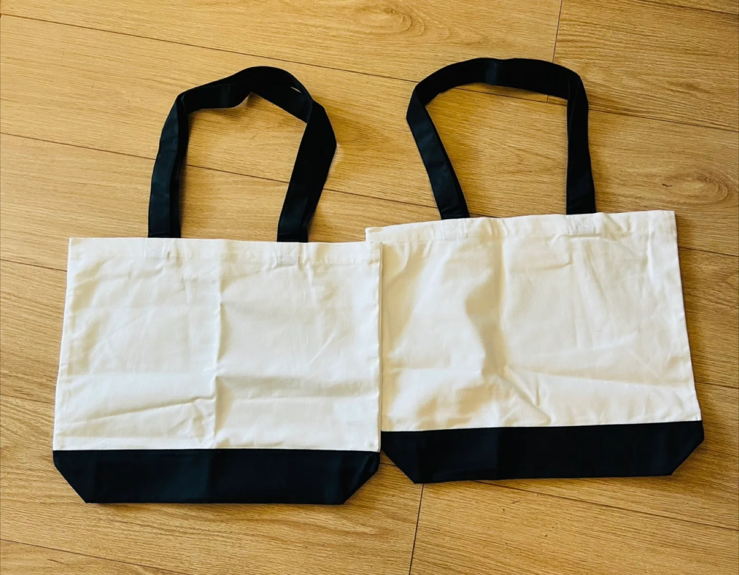 Shop Canadian Beaver Tote Bag & Hat Set image indicator(2)