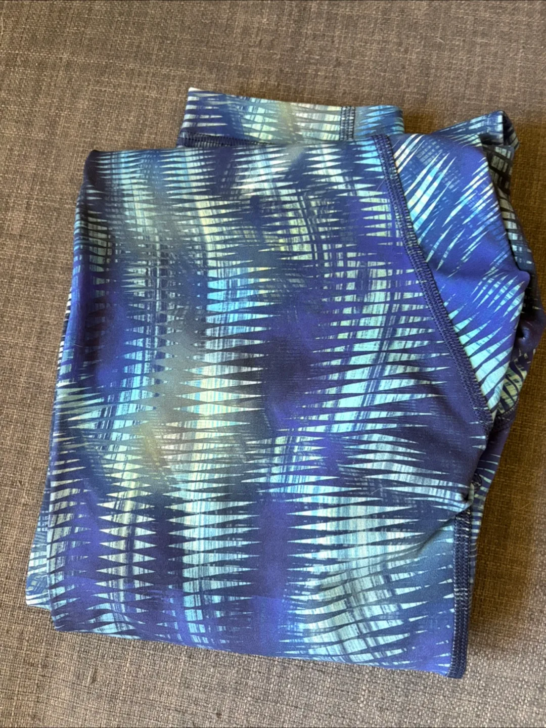 Lululemon Align Size 4 image indicator(3)