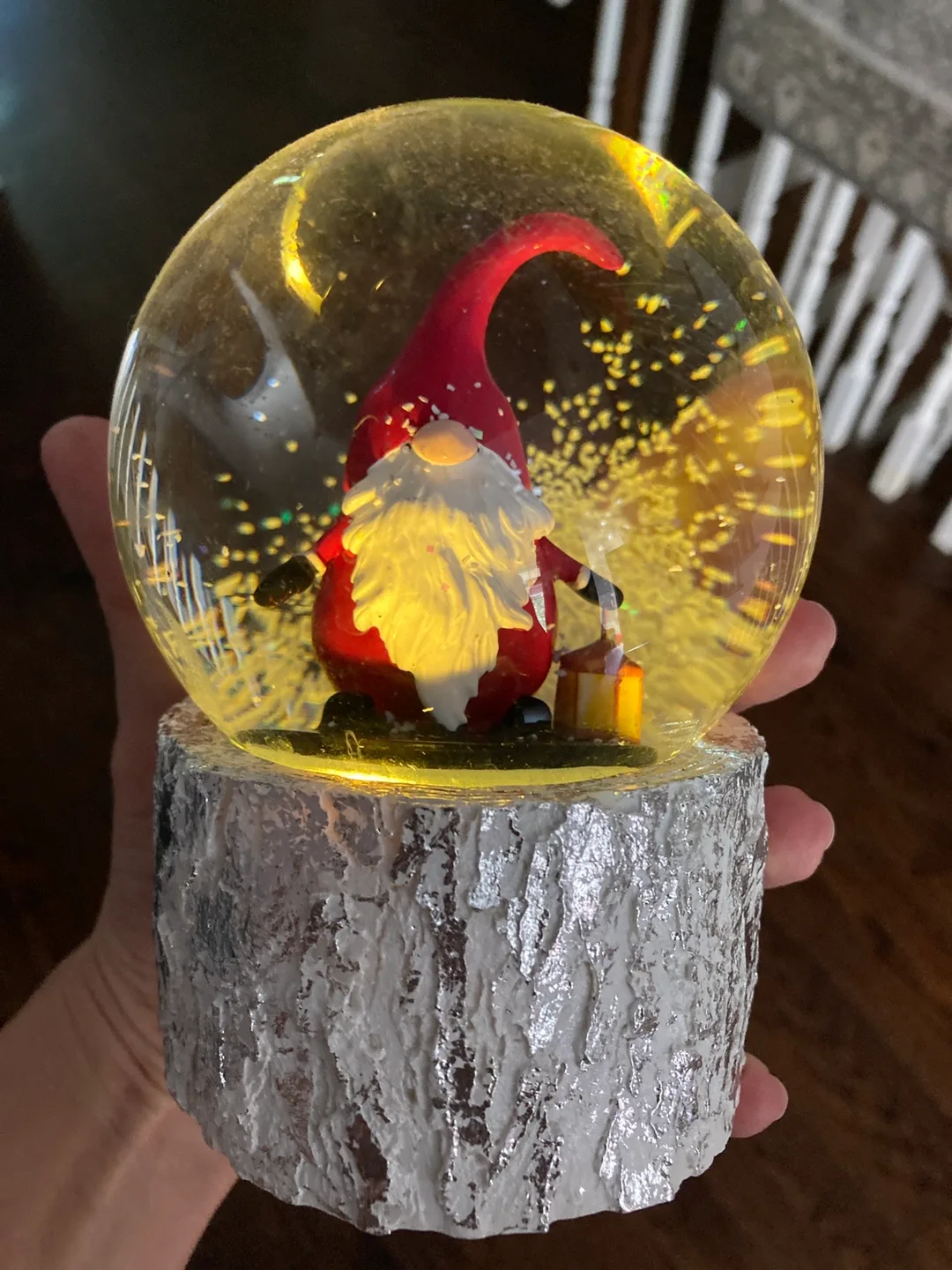 Winter snow globe thumbnail