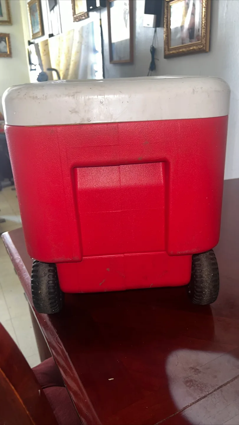 🧡Igloo Wheelie Cool 38 Qt Cooler image indicator(6)