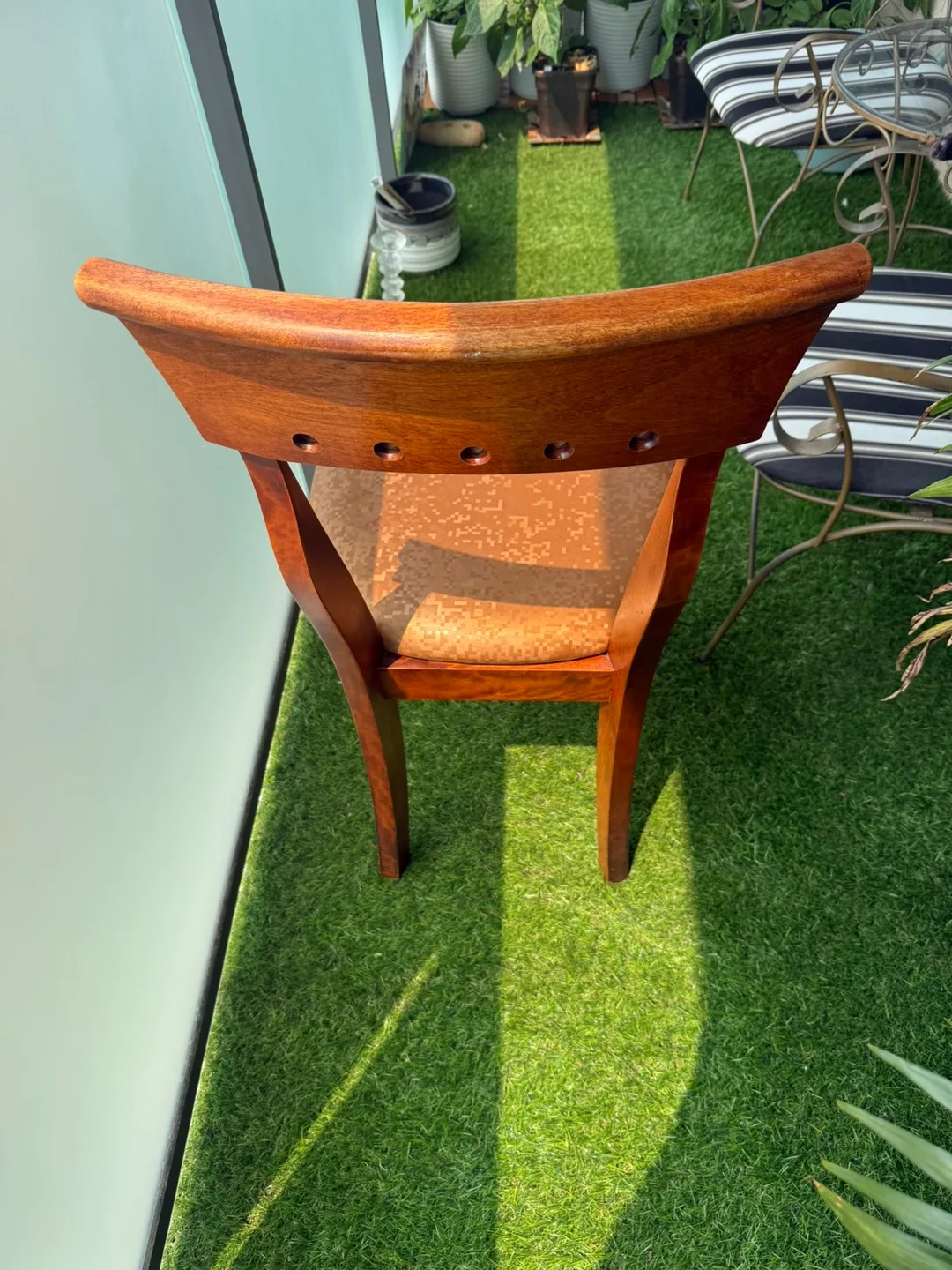 4 sturdy wooden dining chairs image indicator(5)