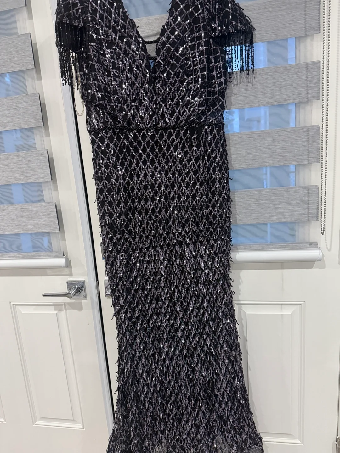 Black Sequin Evening Dress image indicator(4)