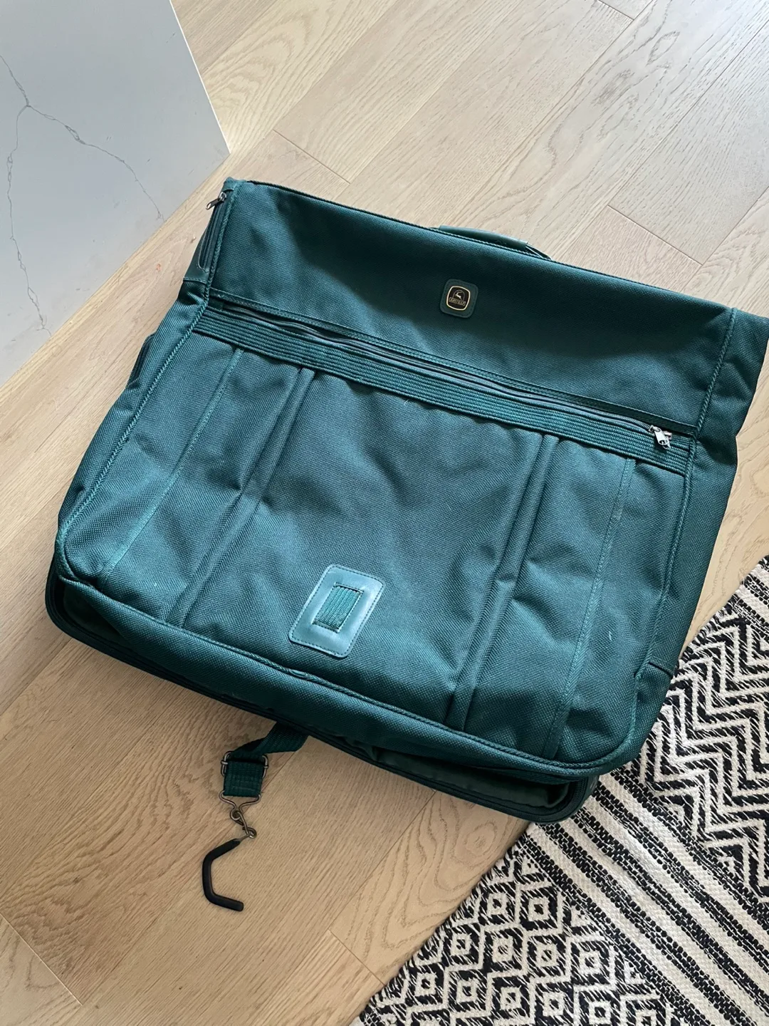Green Garment Bag thumbnail