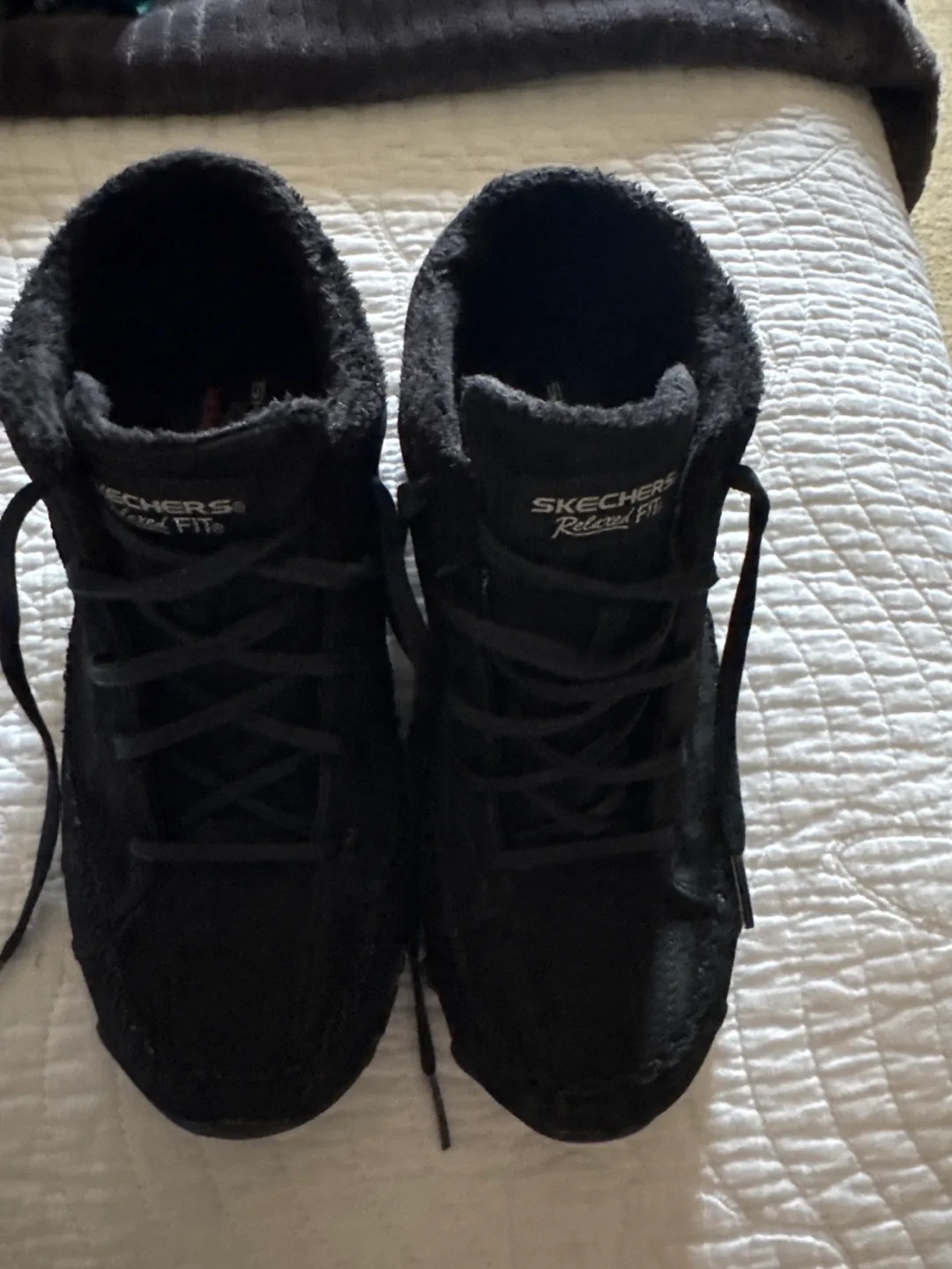 Skechers Relaxed Fit Black Shoes Size 6 thumbnail