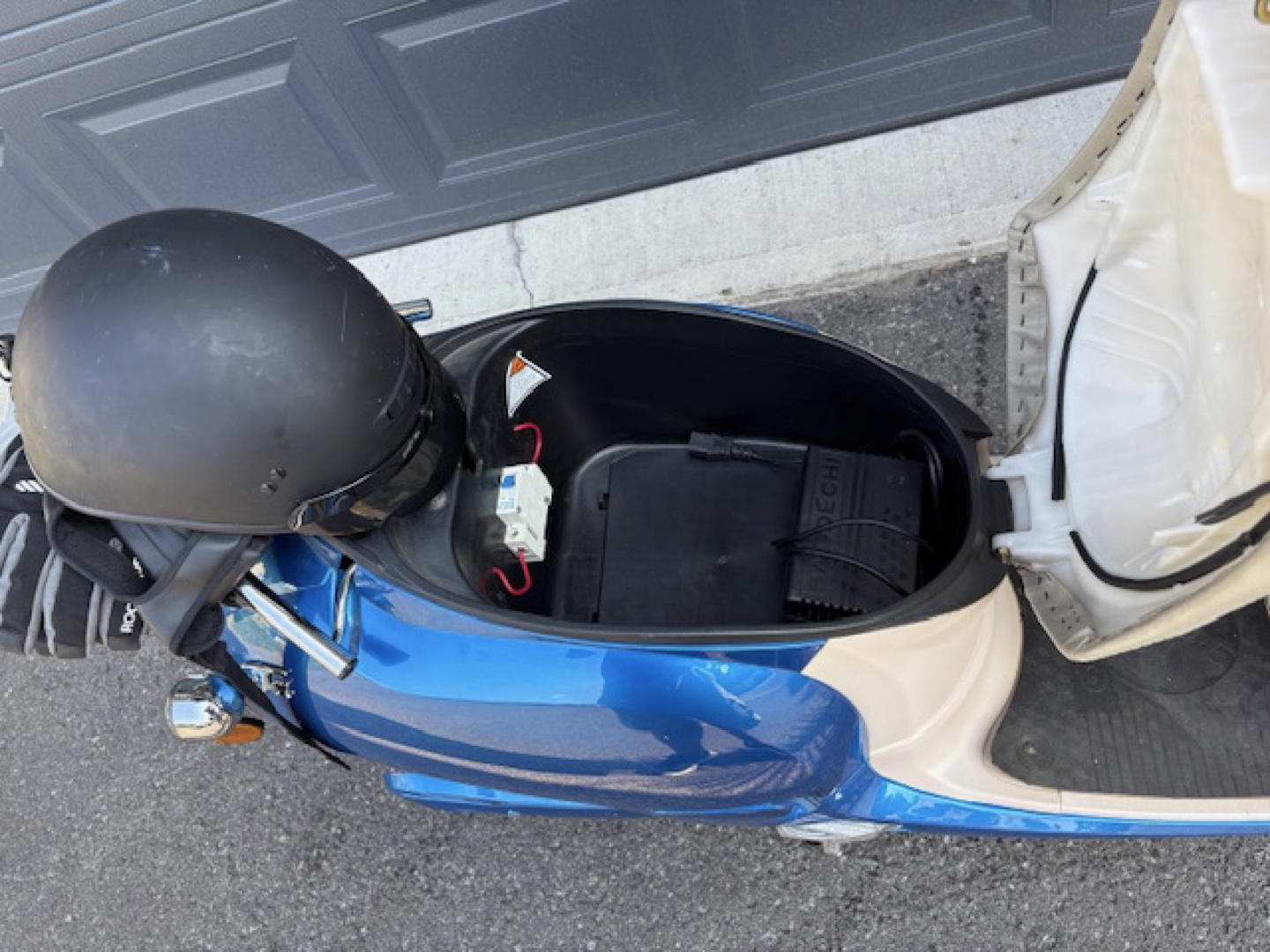 TaoTao ATE-806 Electric Scooter – Only 6 km, No License Needed - photo 3