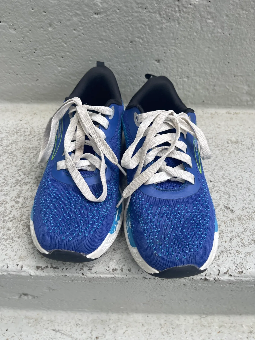 Running Shoes - Blue - Size 3 (Kids) image indicator(2)