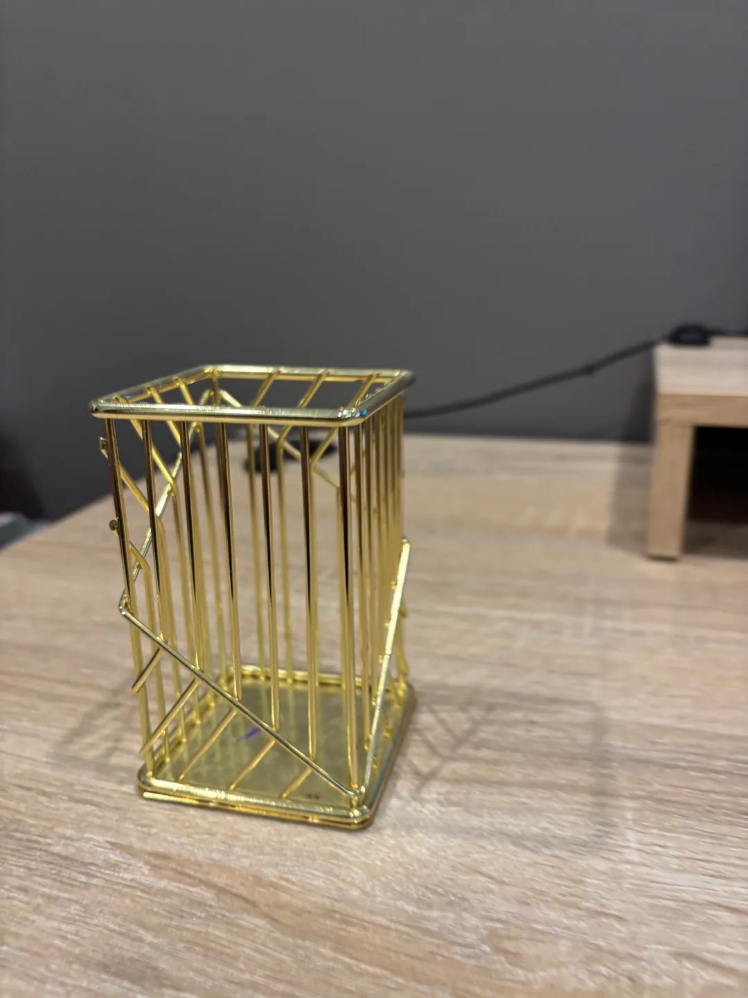 Gold Metal Pen Holder thumbnail