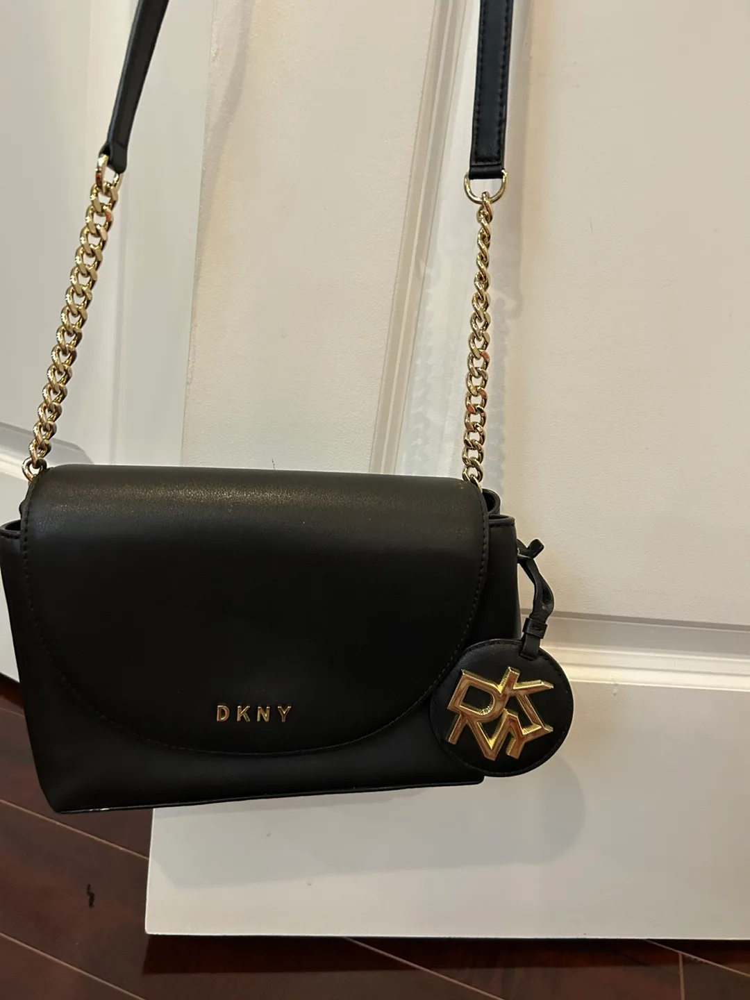 DKNY Black Crossbody Bag image indicator(2)