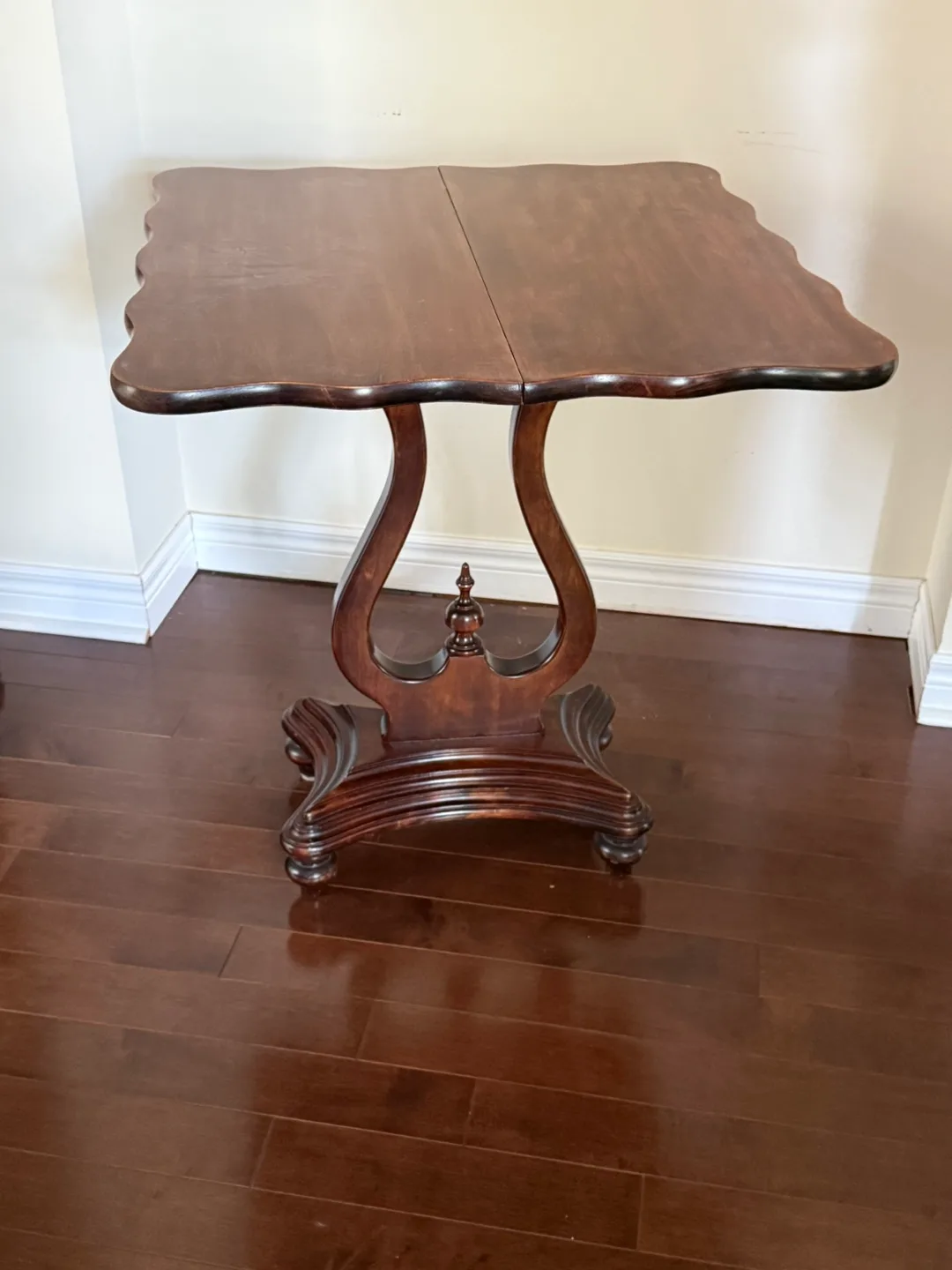 Antique Wood Accent Tables image indicator(7)