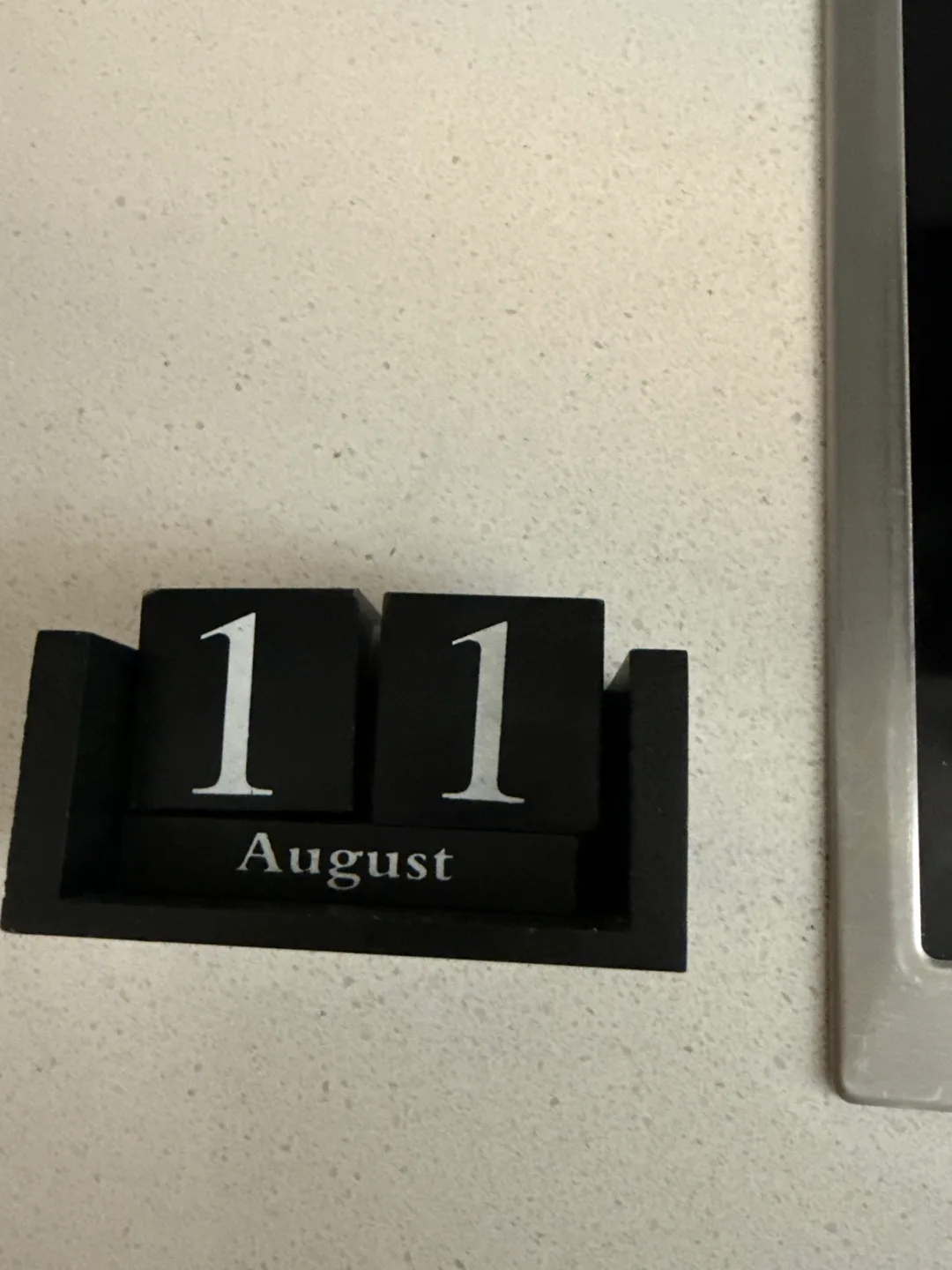 Wooden Block Perpetual Calendar - August 11 thumbnail