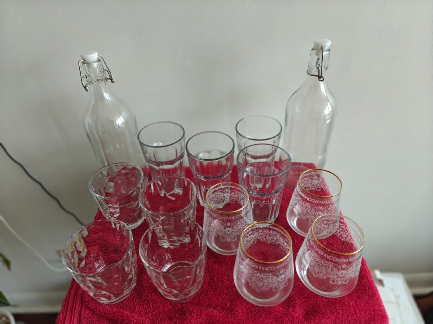 Wine Glasses, Juice glasses & Water bottles