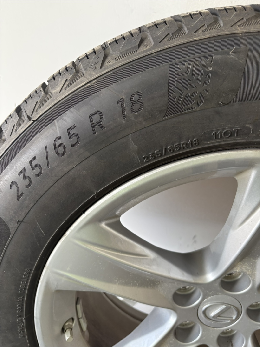 Michelin X-Ice Snow SUV Winter Tire 235/65R18 - photo 5
