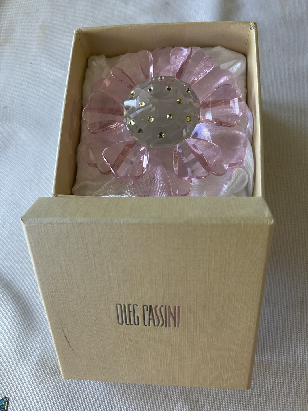 Oleg Cassini Pink Crystal Flower Paperweight