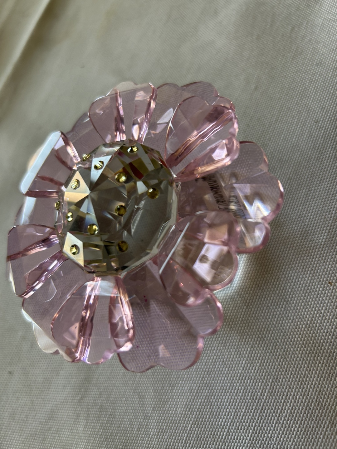 Oleg Cassini Pink Crystal Flower Paperweight - photo 5