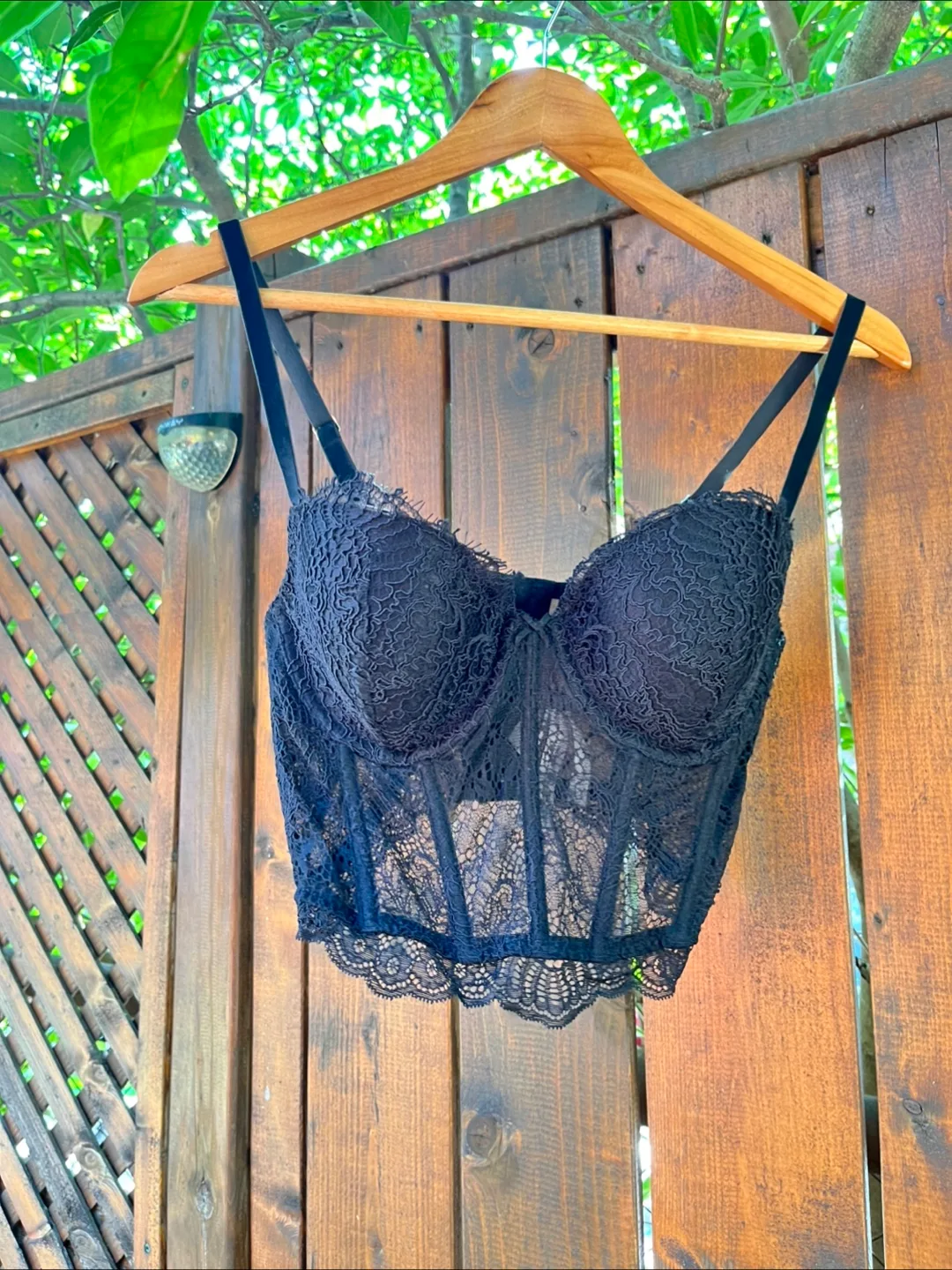 Victoria's Secret Black Lace Corset Bustier - Size 36C image indicator(2)