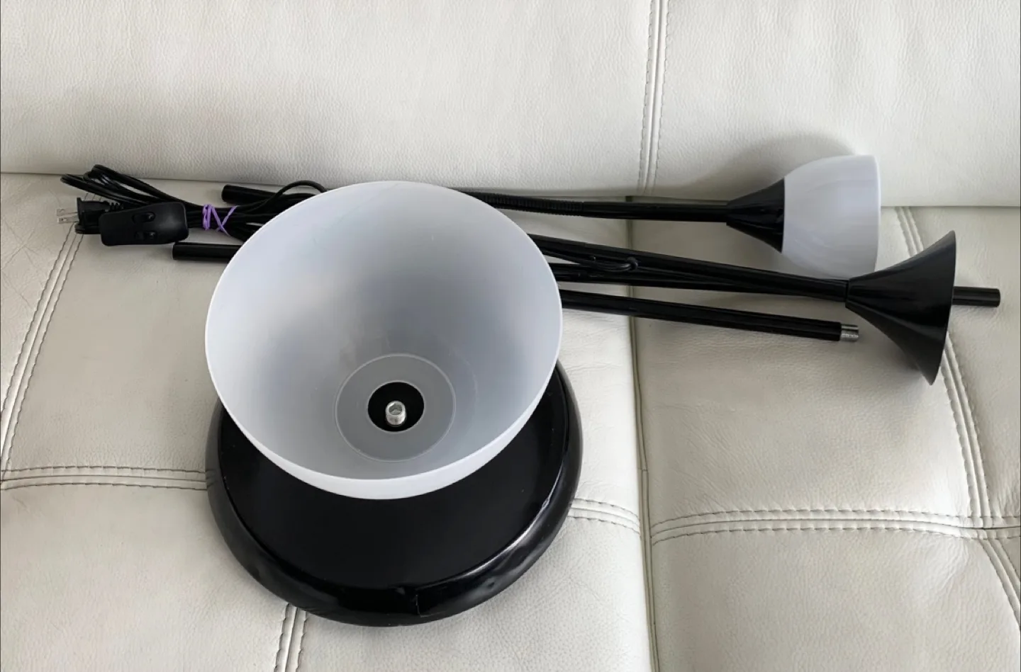 ❗️SOLD❗️💡Black Floor Lamp w/ Adjustable Reading Light image indicator(7)