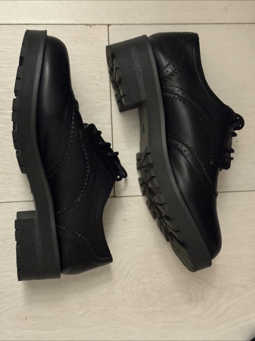 EUC LACE UP OXFORD STYLE LOAFERS WMNS SIZE 37 🧡 image indicator(2)