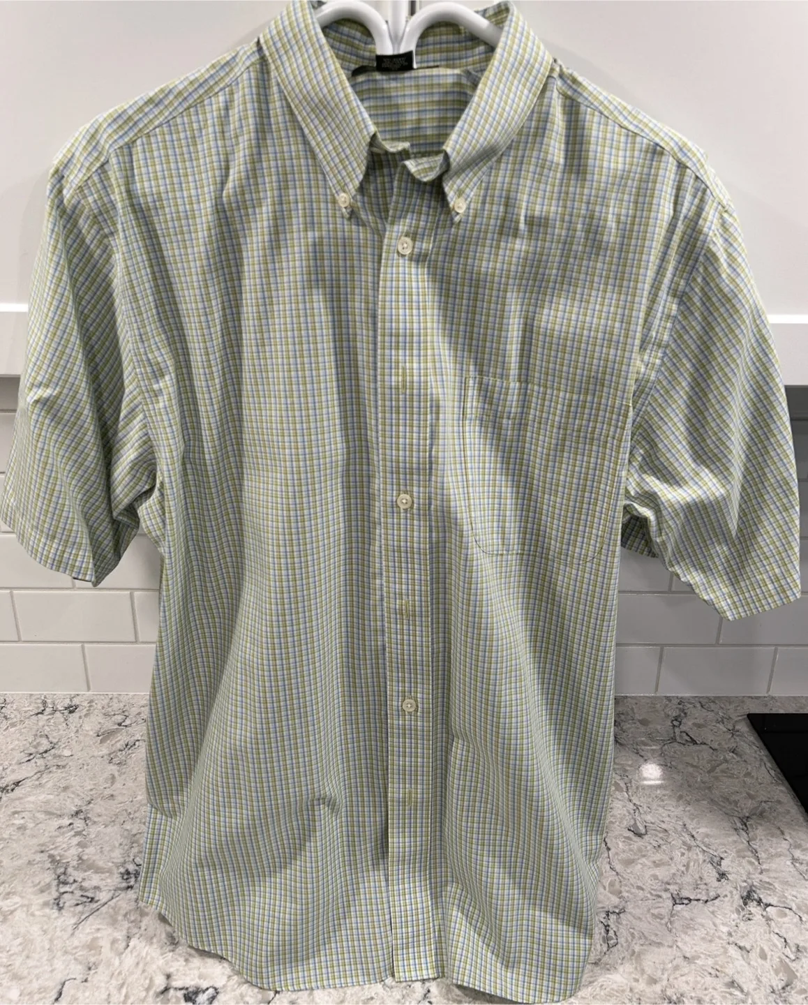 Eddie Bauer Relaxed Fit Wrinkle-Resistant Shirt image indicator(4)