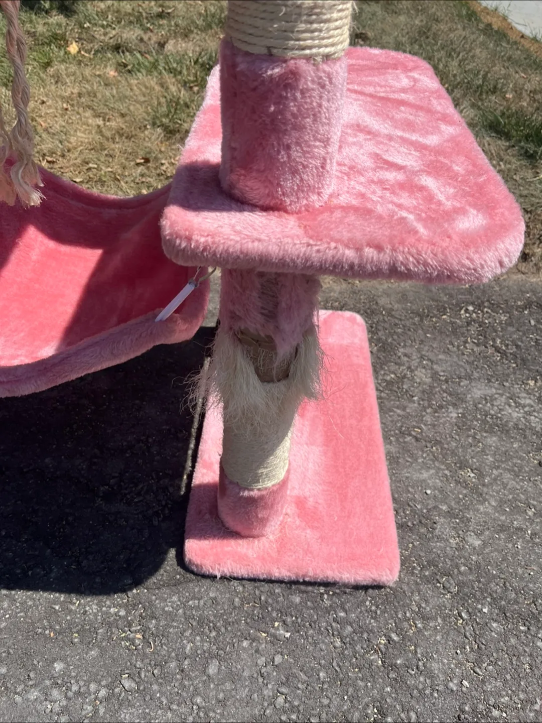 Cat tree - free image indicator(2)