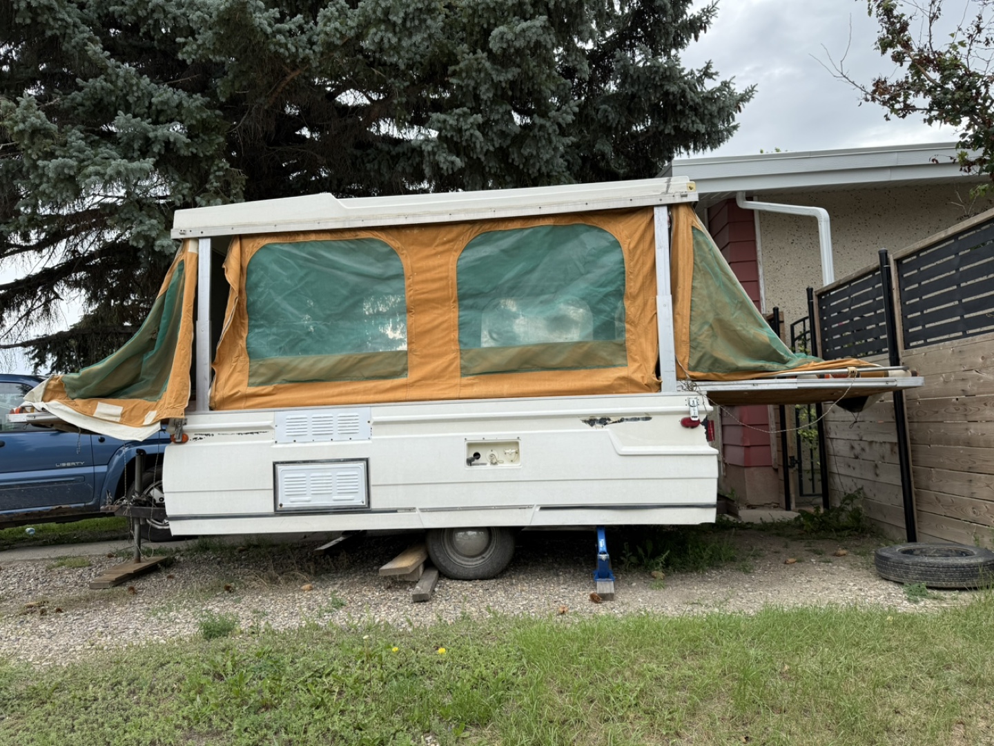 Pop-Up hard top tent  trailer - photo 2
