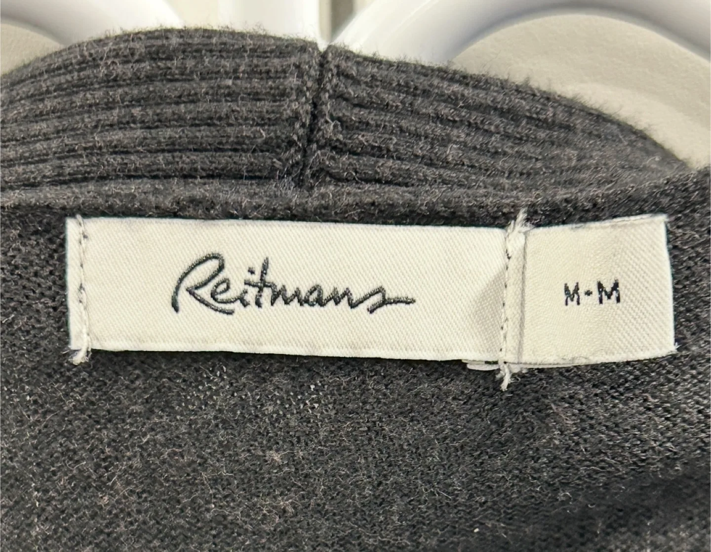 Women’s Black Light Weight Cardigan/Sweater  (Reitmans) image indicator(3)