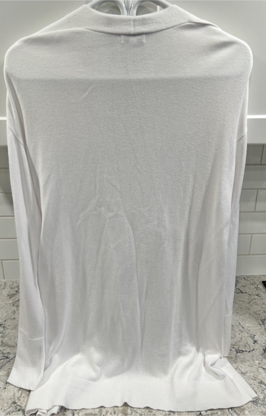 Women’s White Light Weight Sweater/Cardigan (Reitmans) - photo 2
