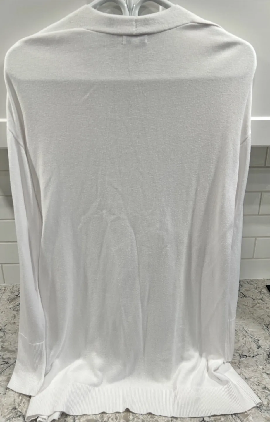 Women’s White Light Weight Sweater/Cardigan (Reitmans) image indicator(2)