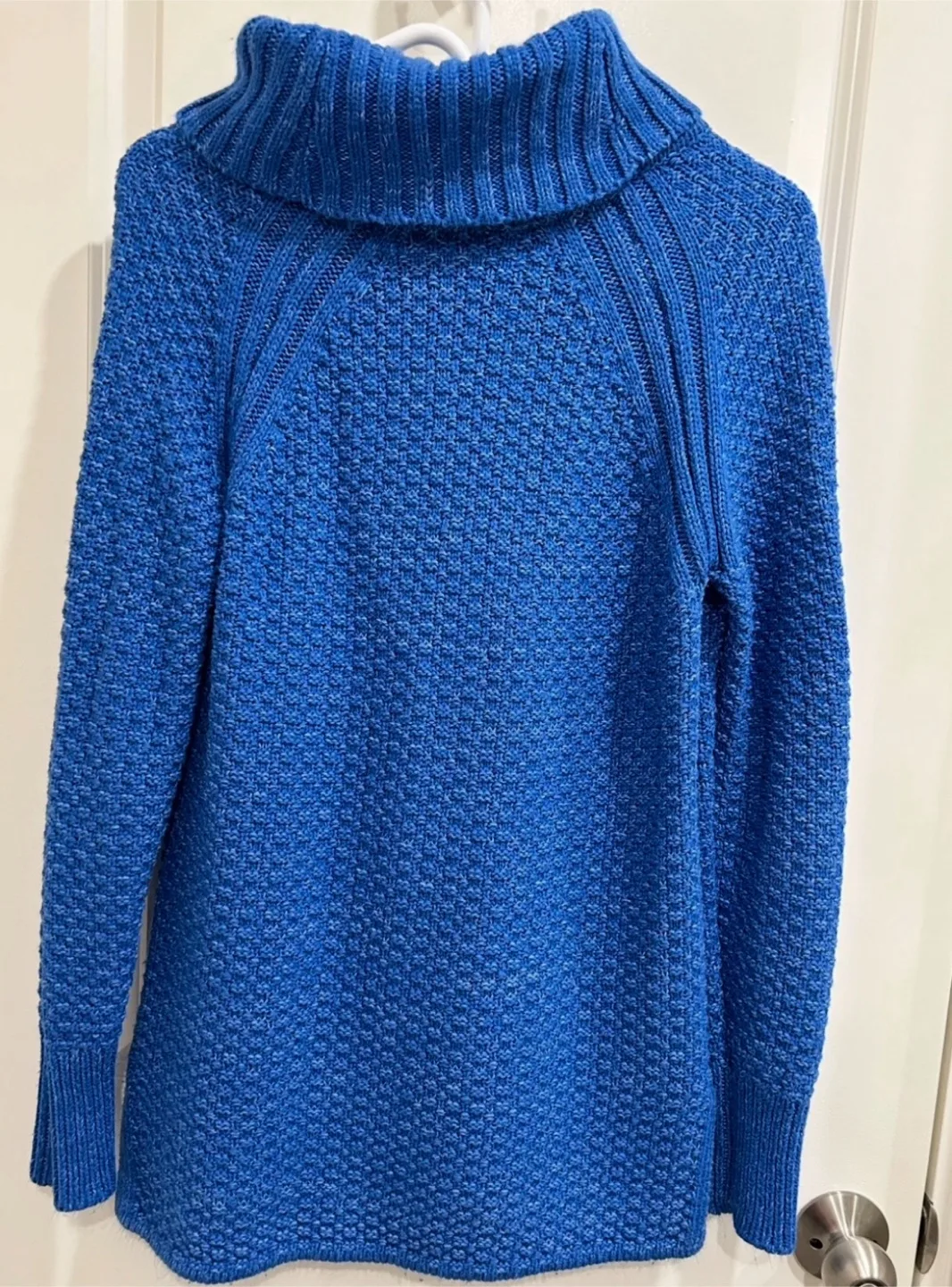 Women’s Cowl/Turtle Neck Sweater (Northern Reflections) image indicator(2)