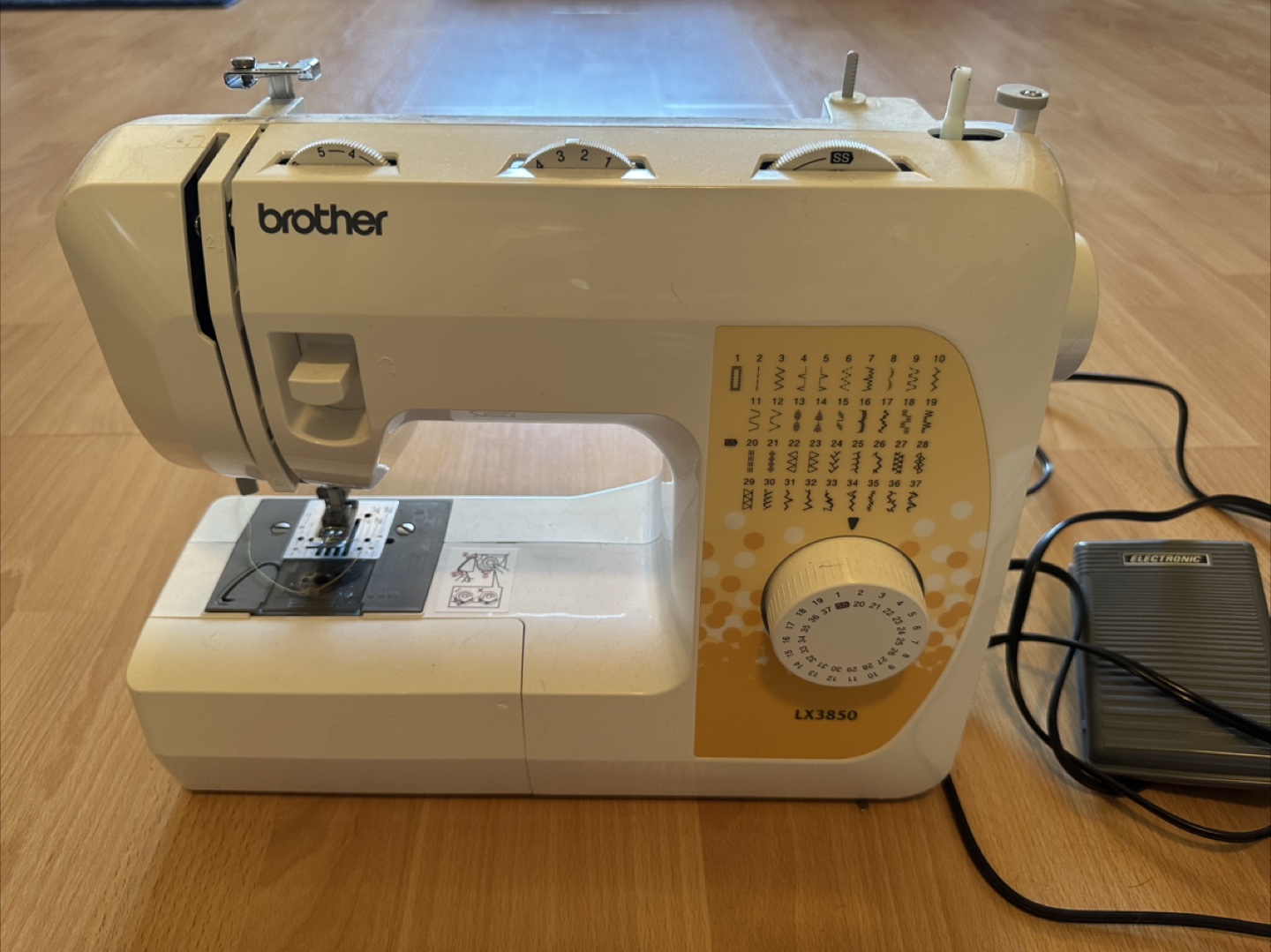 Brother LX3850 Sewing Machine