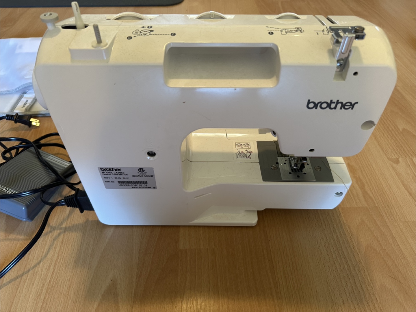 Brother LX3850 Sewing Machine - photo 2