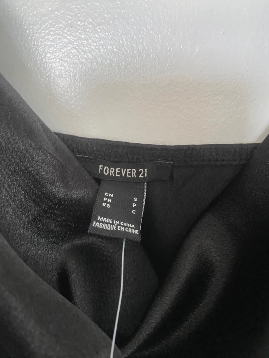 New with tag Forever 21 Black Slip Dress - Size S image indicator(3)
